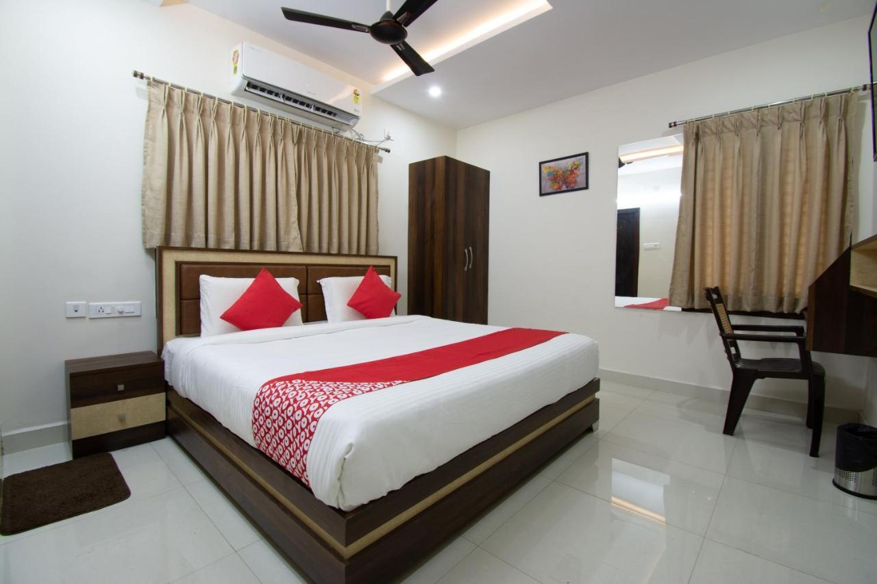 Oyo 46991 Sk7 Service Apartments Vijayawada Exterior photo